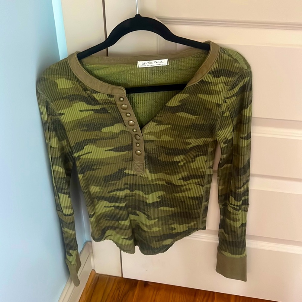 Camo green free people long sleeve